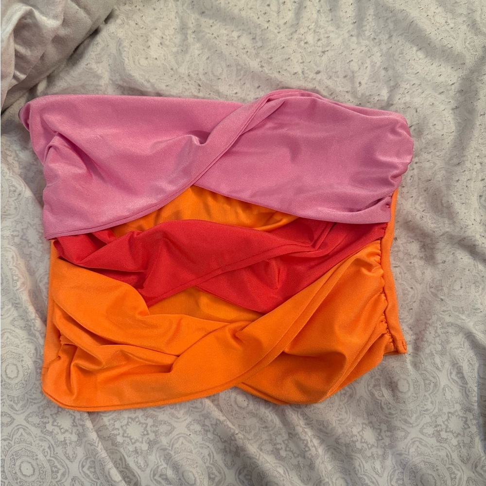 Colorful Wrap Crop Top - Picture 2 of 3